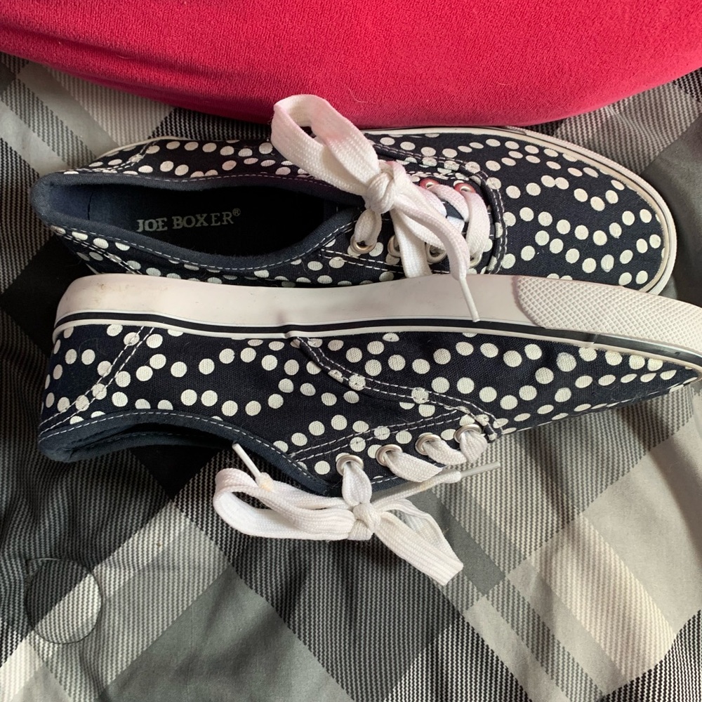 Tennis Shoes